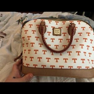 Tennessee voles purse